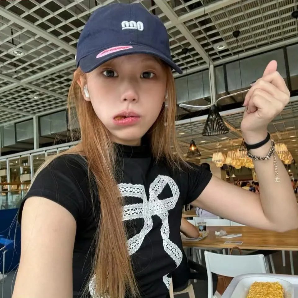 电视拍手者 海报